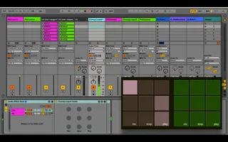Clumsy Looper screenshot